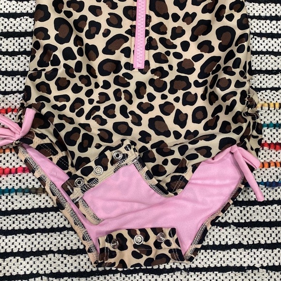 Cat & Jack Swimsuit for Toddler size 3t Girl with snaps Leopard Print and Pink - Picture 6 of 8